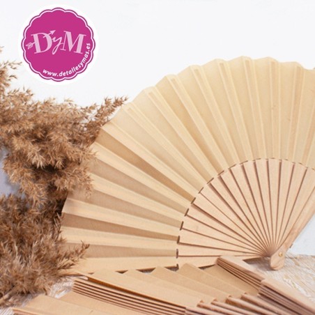 Abanico blanco en madera natural y tela