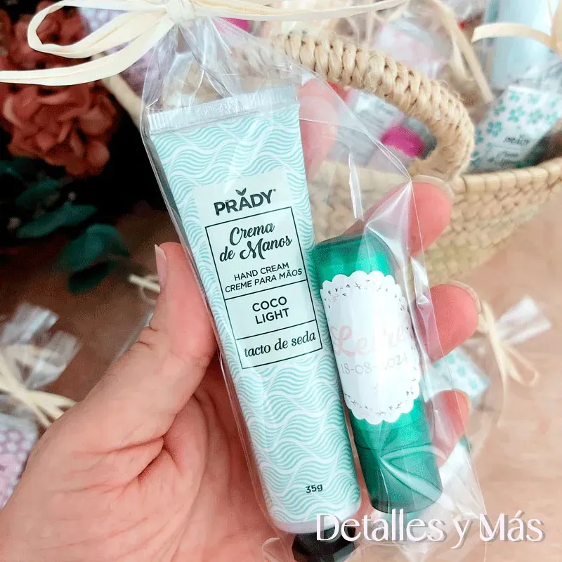 pack-de-crema-de-manos-balsamo-labial-para-comuniones