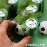 balsamo de labios en forma de balón de futbol en caja y personalizado comunion
