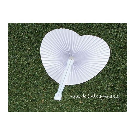 Pai pai de corazón blanco