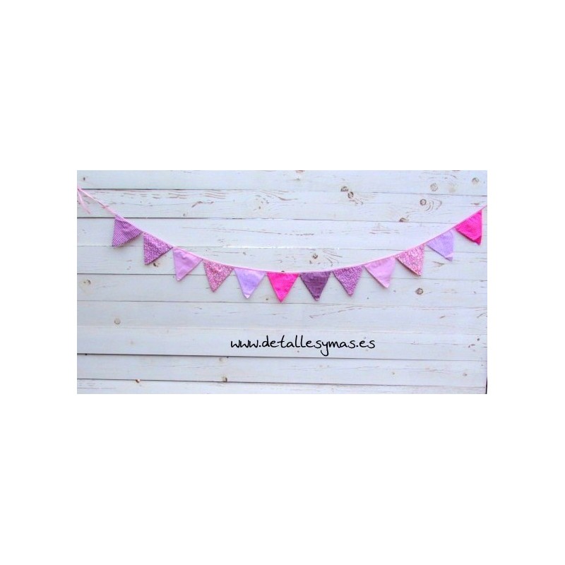 Banderines de tela rosa 