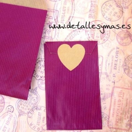 Bolsitas kraft Fucsia  + adhesivo 