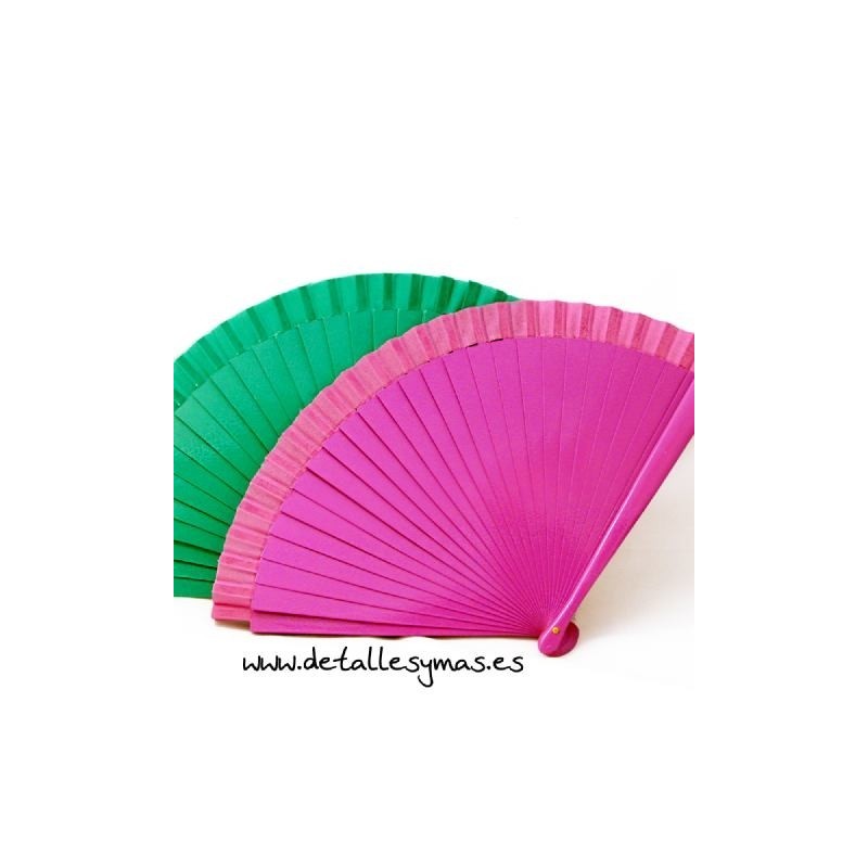 Abanico madera lacada 23 cms .