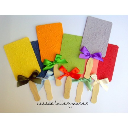 Pai Pai en papel natural en colores lisos . Tipo Pala.