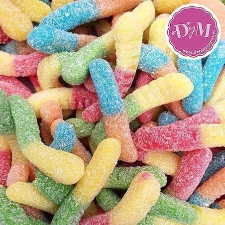 Gusanos de gominola con azúcar