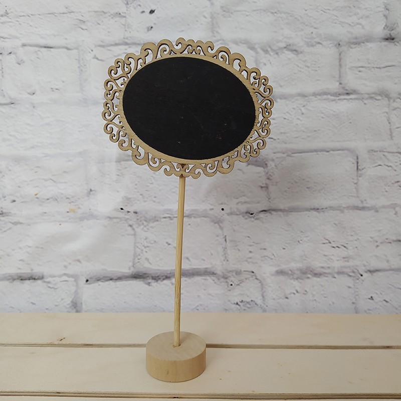 Pizarra vintage filigrana con pie