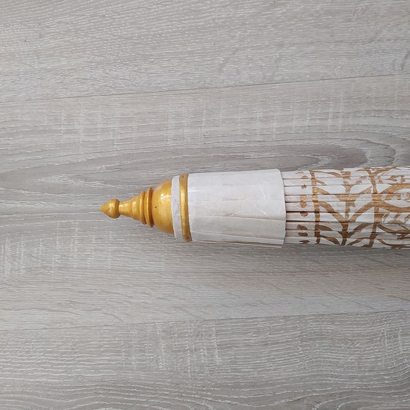 Parasol de novia filigrana dorada