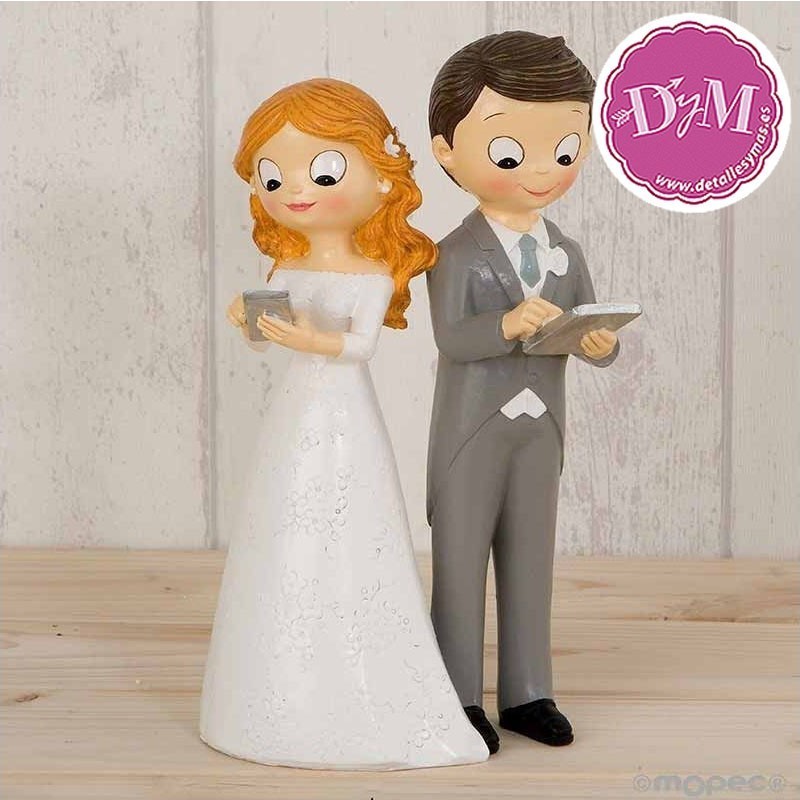 Figura boda novia embarazada