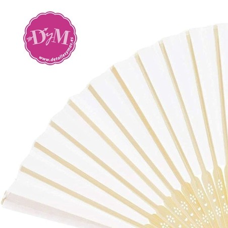 Abanico de bambú blanco